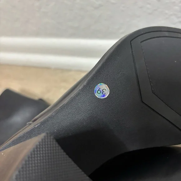 Steve Madden Silvee Black Leather Pointed Toe Block Heel Boots Size 9 - Picture 6 of 6